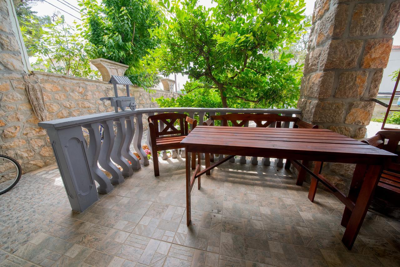 Apartment Busljeta Starigrad Paklenica Exteriér fotografie